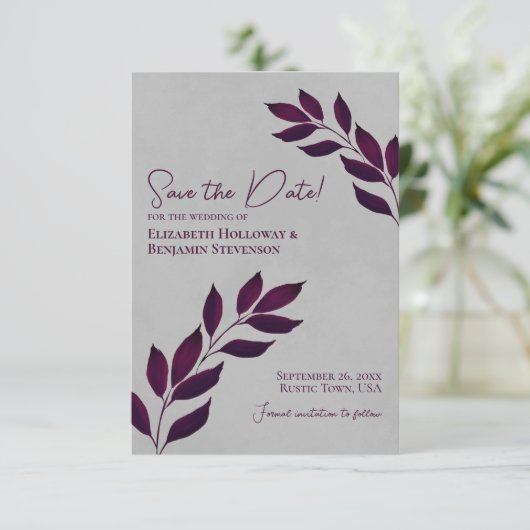 Save The Date Feuilles désireux Élégant Magenta sur Mariage gris (Debout devant)