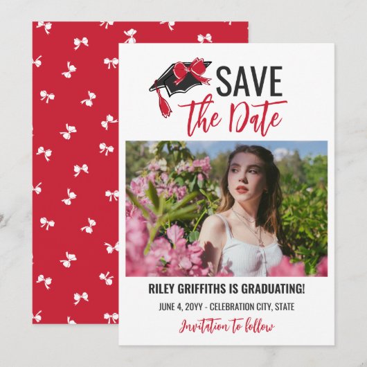 Save The Date Fille rouge Bow & Casquette Graduation (Devant / Derrière)