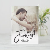 Save The Date Finalement Calligraphie Brush Script Modern Chic P (Debout devant)