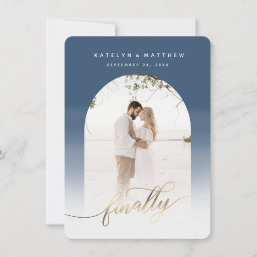 Save The Date Finalement Gold Script Denim Blue Arch encadré pho (Devant)