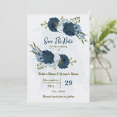 Save The Date fleurs bleu clair et bleu marine mariage botanique (Debout devant)