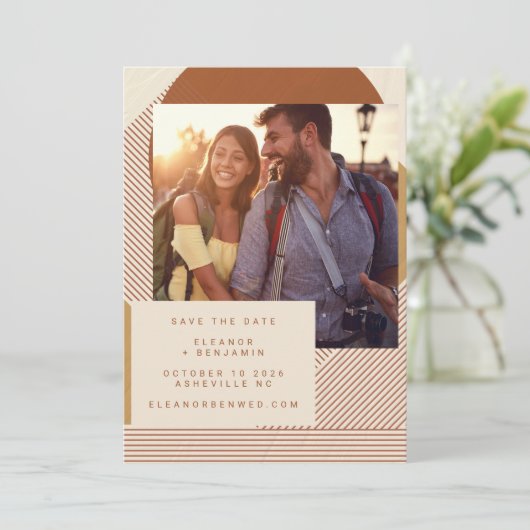 Save The Date Formes modernes Lignes en terre cuite Mariage phot (Debout devant)