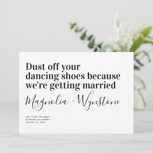 Save The Date Funny Mariage de typographie moderne (Debout devant)