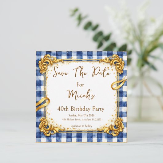 Save The Date Gingham Luxe Moderne Tendance Chic Bleu Blanc Or (Debout devant)