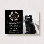 Save The Date Gold Parties scintillant Poker Chip Casino Mariage<br><div class="desc">Célébrez dans le style avec ces mariages modernes et très tendance,  enregistrez les cartes de date. Ce design est facile à personnaliser avec votre propre photo et libellé spécial et vos invités seront ravis quand ils recevront ces cartes fabuleuses. Les correspondances se trouvent dans la collection.</div>