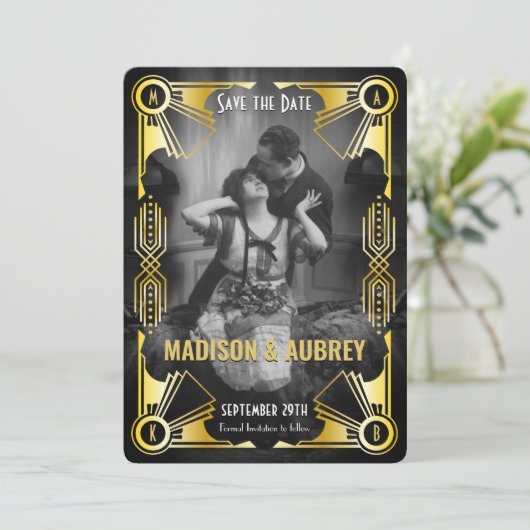 Save The Date Grand Gatsby Art Déco Mariage Gold & Black Photo (Debout devant)