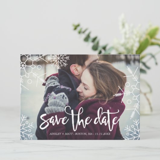 Save The Date Joli Snowflakes | Photo personnalisée | Enregistre (Debout devant)