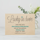 Save The Date Lucky in Love Save the Date, Turquoise (Debout devant)