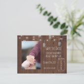 Save The Date Lumières scintillantes dans un pot rustique pour s (Debout devant)