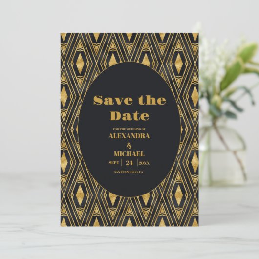 Save The Date Mariage Art déco noir et or glamour (Debout devant)