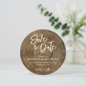 Save The Date Mariage campagnard rustique de grains de bois (Debout devant)