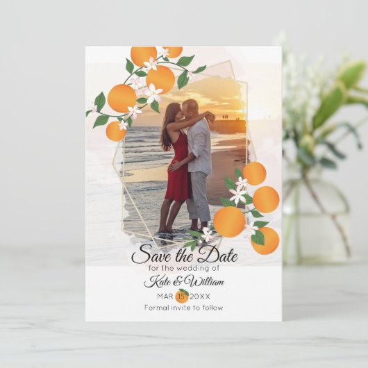 Save The Date Mariage d'agrumes à fleurs orange (Debout devant)