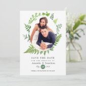 Save The Date Mariage dans la verdure de la forêt boisée (Debout devant)