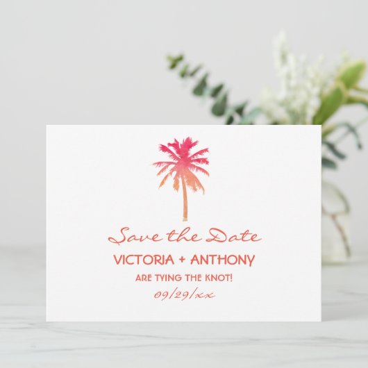 Save The Date Mariage de plage Tropical Sunset Palm Tree Beach (Debout devant)