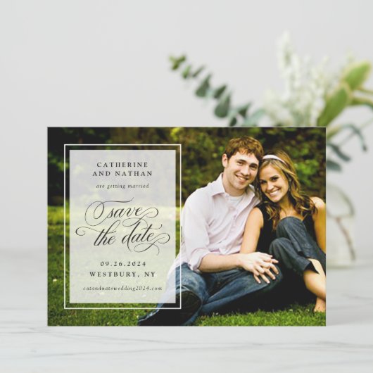 Save The Date Mariage de script élégant noir et blanc classique (Debout devant)