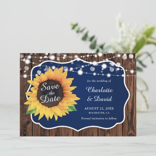 Save The Date Mariage de tournesol en bois rustique bleu marine (Debout devant)