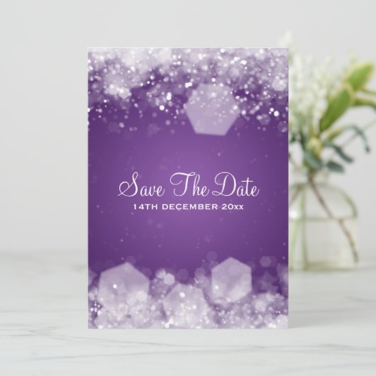 Save The Date Mariage d'hiver Nuit étincelante violet (Debout devant)