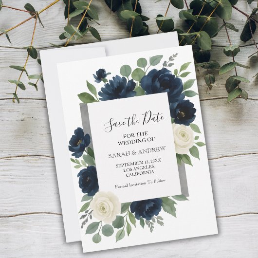 Save The Date Mariage élégant avec du bleu marine et des fleurs 