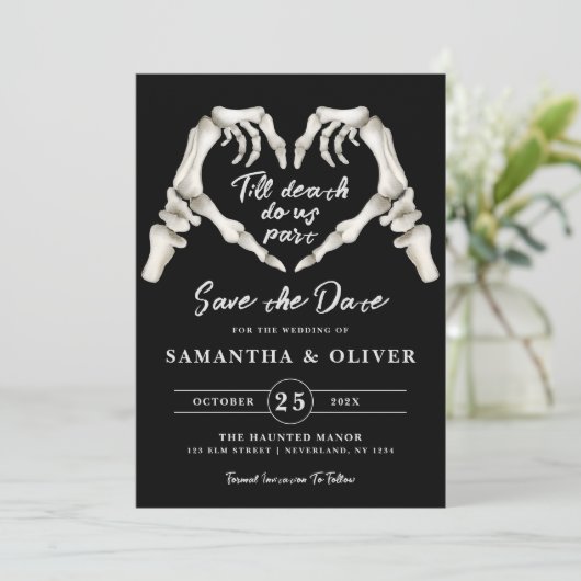Save The Date Mariage gothique Enregistrer La Date Halloween Crâ (Debout devant)