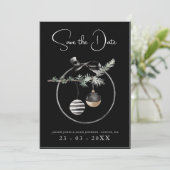 Save The Date Mariage gothique noir et blanc Baubles de Noël (Debout devant)
