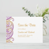 Save The Date Mariage indien violet et or de Paisley (Debout devant)