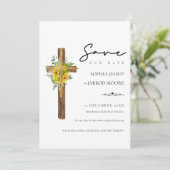 Save The Date Mariage moderne Rustique Floral Wood Cross (Debout devant)