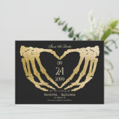 Save The Date Mariage noir gothique : les squelettes se tiennent (Debout devant)