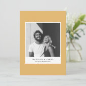 Save The Date Mariage ocre d'or photo Décontracté ultra minimali (Debout devant)