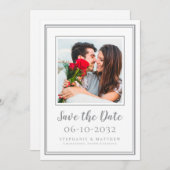Save The Date Mariage photo Couple Fiançailles moderne gris blan (Devant / Derrière)
