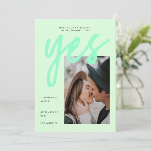 Save The Date Mariage photo moderne Neon Mint Green Big Script (Debout devant)