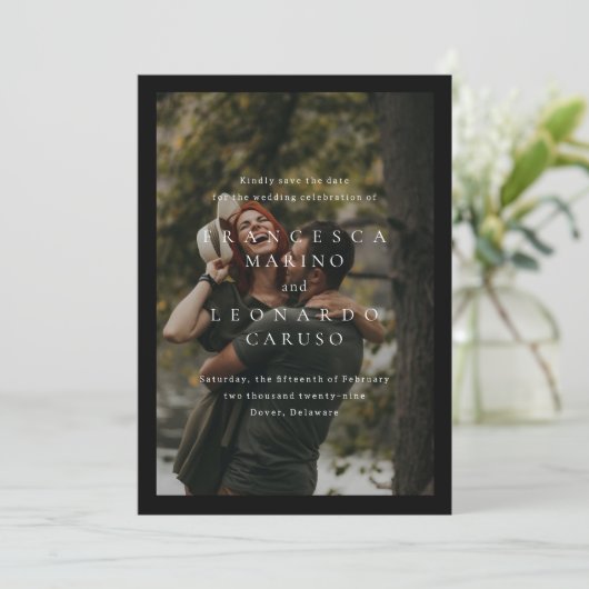 Save The Date Mariage Photo Simple Noir Classique (Debout devant)