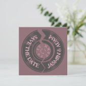 Save The Date Mariage Super Retro Purple Vinyl Record (Debout devant)