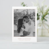 Save The Date Mariage Térracotta Monogramme Élégant (Debout devant)