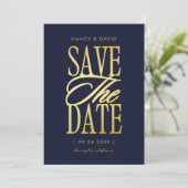 Save The Date Mariage Typographie Script Bleu Marine Et Or (Debout devant)