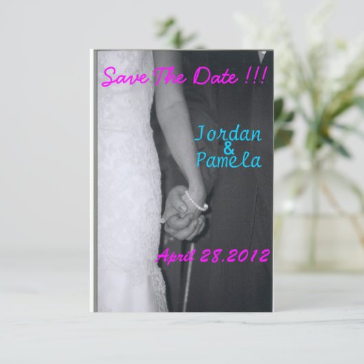 Save The Date mariée et mariée tenant la main (Debout devant)