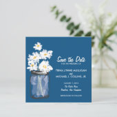 Save The Date Mason Jar & White Daisies Enregistrer la date (Debout devant)