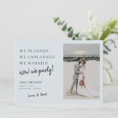 Save The Date Mise à jour du Mariage Grey Blue Post Enregistrer  (Debout devant)