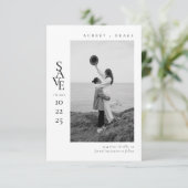 Save The Date Modern Clean Black and White Photo Wedding (Debout devant)
