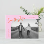Save The Date Modern Script Heart Orange Pink Curved Frame Photo (Debout devant)