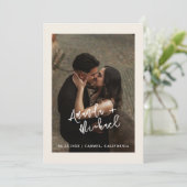 Save The Date Modern Script Wedding Photo (Debout devant)