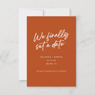 Save The Date Modern Simple Nous avons enfin mis un Mariage date