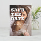 Save The Date Moderne Simple Écriture Gras Élégant Photo Mariag (Debout devant)
