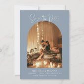 Save The Date Monogramme Mariage Boho Arch bleu Dusty moderne (Devant)