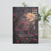 Save The Date Moody Noir Gothique Moon & Red Roses Mariage (Debout devant)
