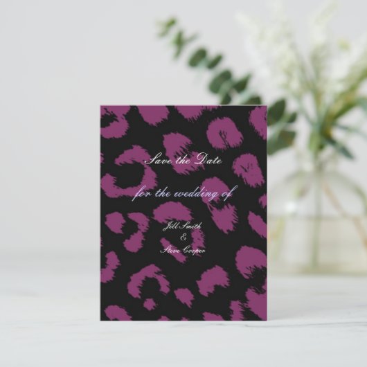 Save The Date Motif Léopard Noir Violet Enregistrer la date (Debout devant)
