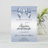 Save The Date Nœud et Ruban de Gemme de Saphir 45e Anniversaire  (Debout devant)