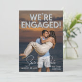 Save The Date Nous sommes des ballons argentés de fiançailles ph (Debout devant)