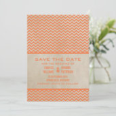 Save The Date Orange Chic Chevron Enregistrer l'Invitation de da (Debout devant)