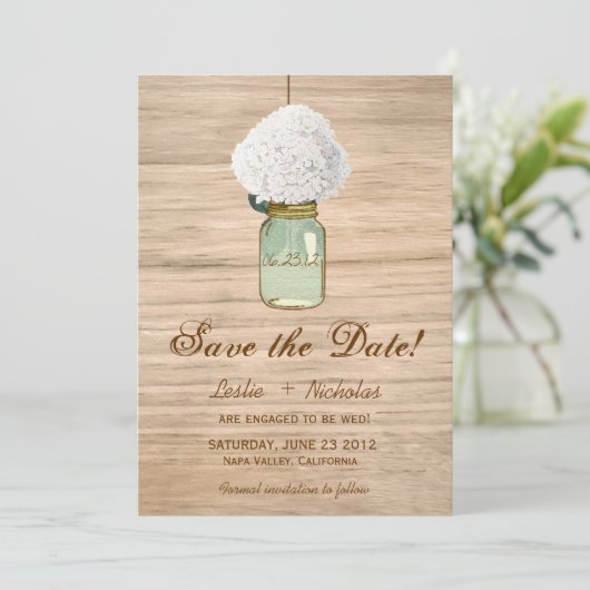 Save The Date Pays Rustic Mason Jar Hydrangea Enregistrer la dat (Debout devant)