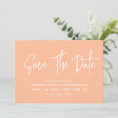 Save The Date Peach Modern Calligraphie Scannable QR Code Mariag (Debout devant)